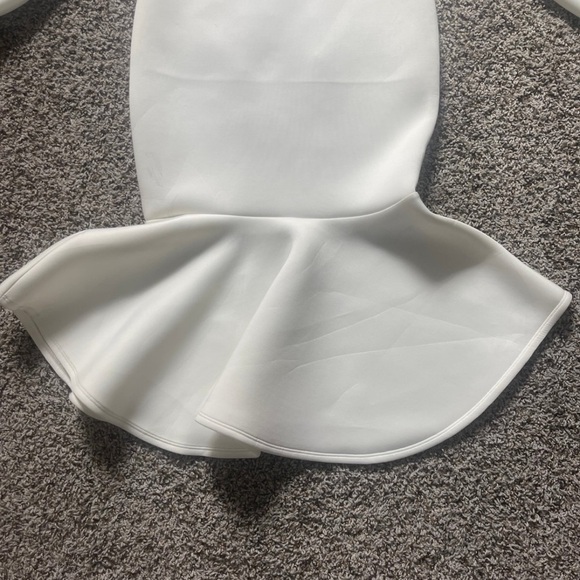 Boutique Monaco Dress - Picture 6 of 9